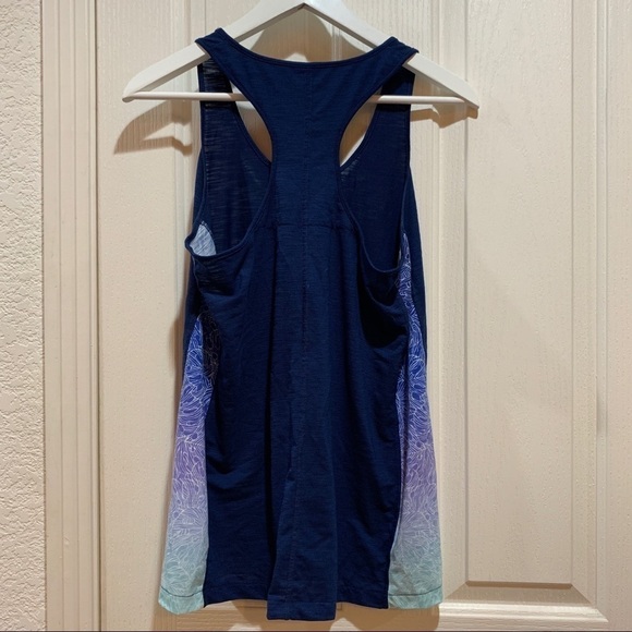 VINEYARD Vines Performance Tank Top Small Blue EUC - Picture 2 of 4